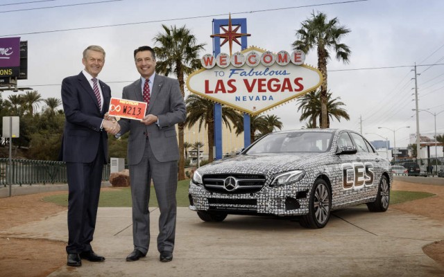 Mercedes-Benz E-Klasse: Autonom über die Highways im Bundesstaat NevadaMercedes-Benz E-Class: Self-driving across the highways of Nevada