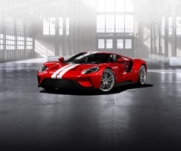 FORD GT_liqred_str-wht