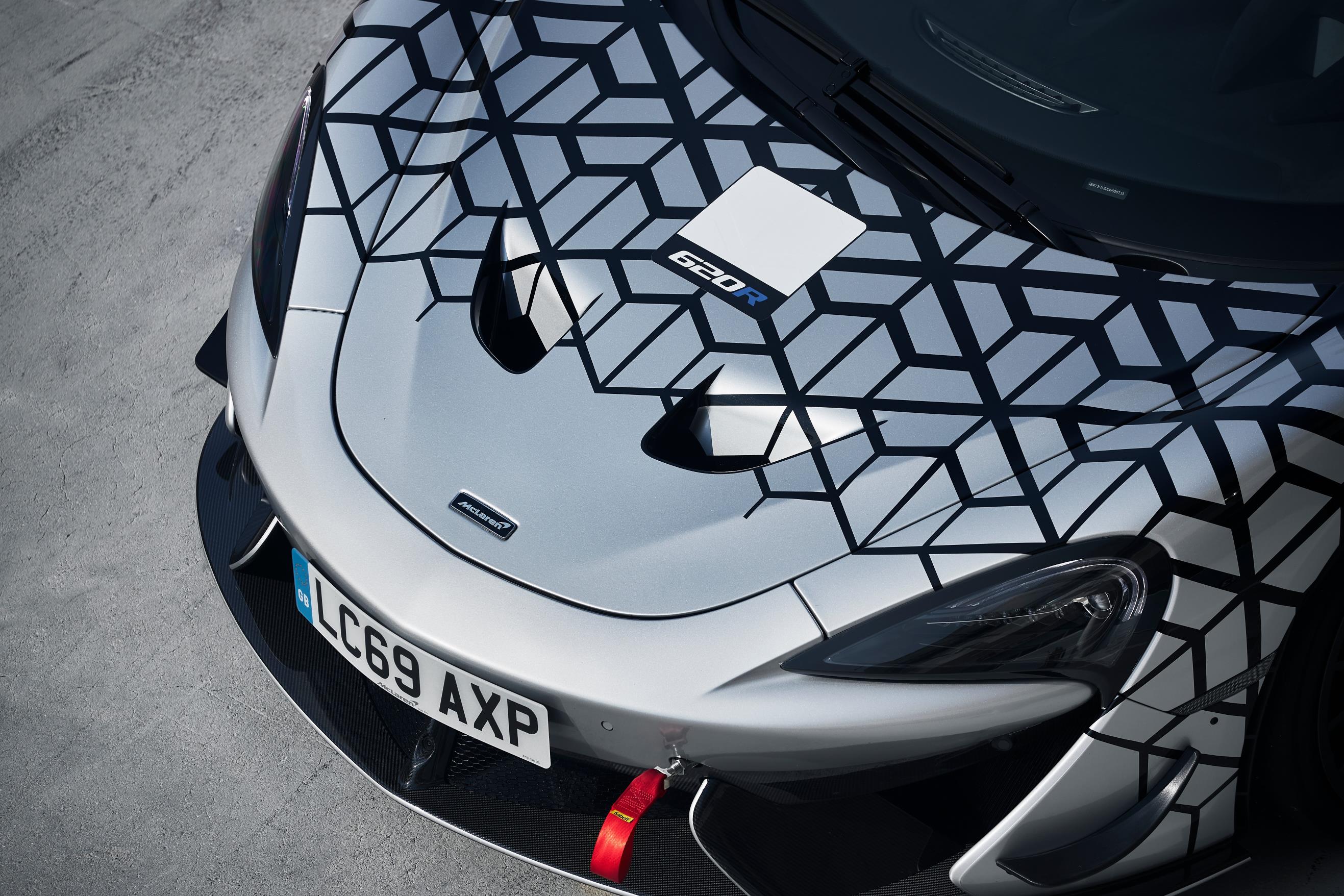 McLaren 620R6