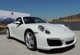 Porsche presentó la actualización de su legendario deportivo "911"