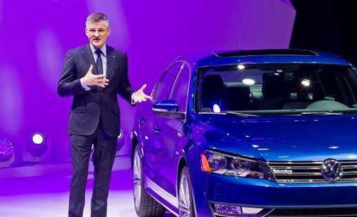 CEO de VW en EE.UU. da un paso al costado y renuncia a su cargo