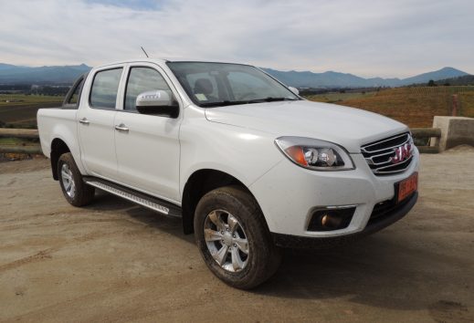 JAC Motors debuta en el segmento de las camionetas medianas con su nueva T6