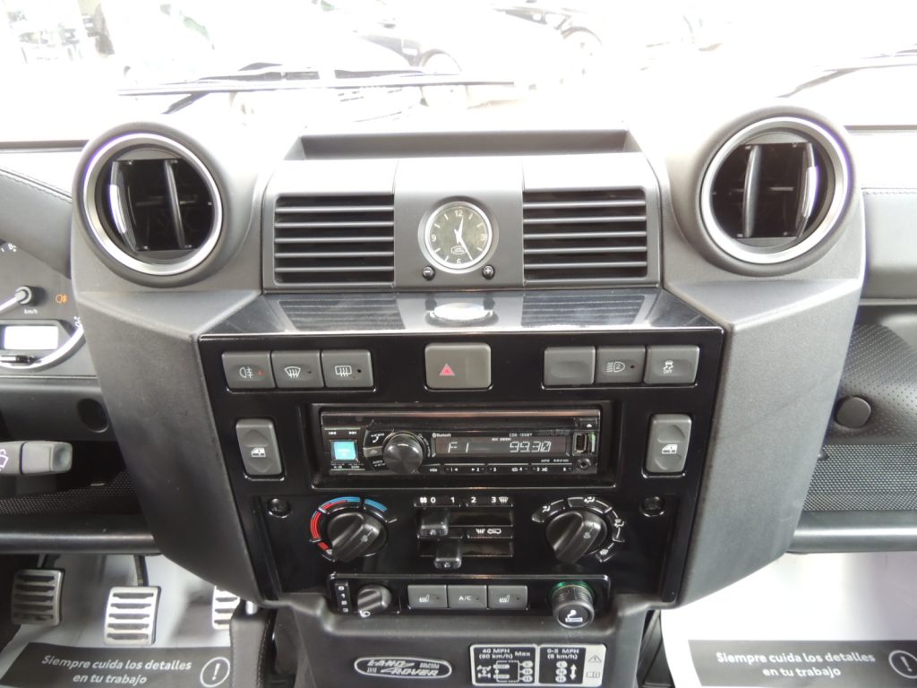 Land Rover Defender Adventure Edition, Autos con Historia, Chile