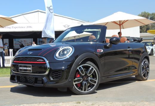 Avant Premiere de la tercera generación MINI Cabrio, representada por John Cooper Works