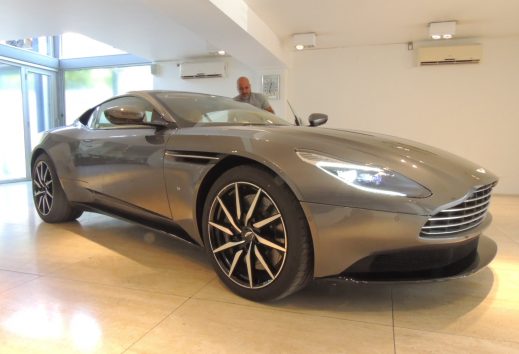 Aston Martin DB11: El primer representante de una nueva era en superdeportivos llega a Chile