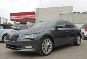 Luego de años de espera, llega a Chile el esperado Skoda Superb en dos versiones: 1.8 TSI y 2.0 TDI