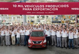 Un Nissan Versa destinado a Chile es la unidad 10 mil exportada por la planta de Resende