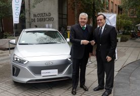 Hyundai y la UC firman alianza para impulsar el uso de tecnologías limpias