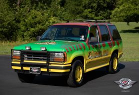 A subasta sale una réplica del Ford Explorer de Jurassic Park