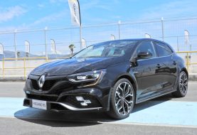 Renault Megane R.S. recibe Premio MECOTY al mejor deportivo en el Medio Oriente