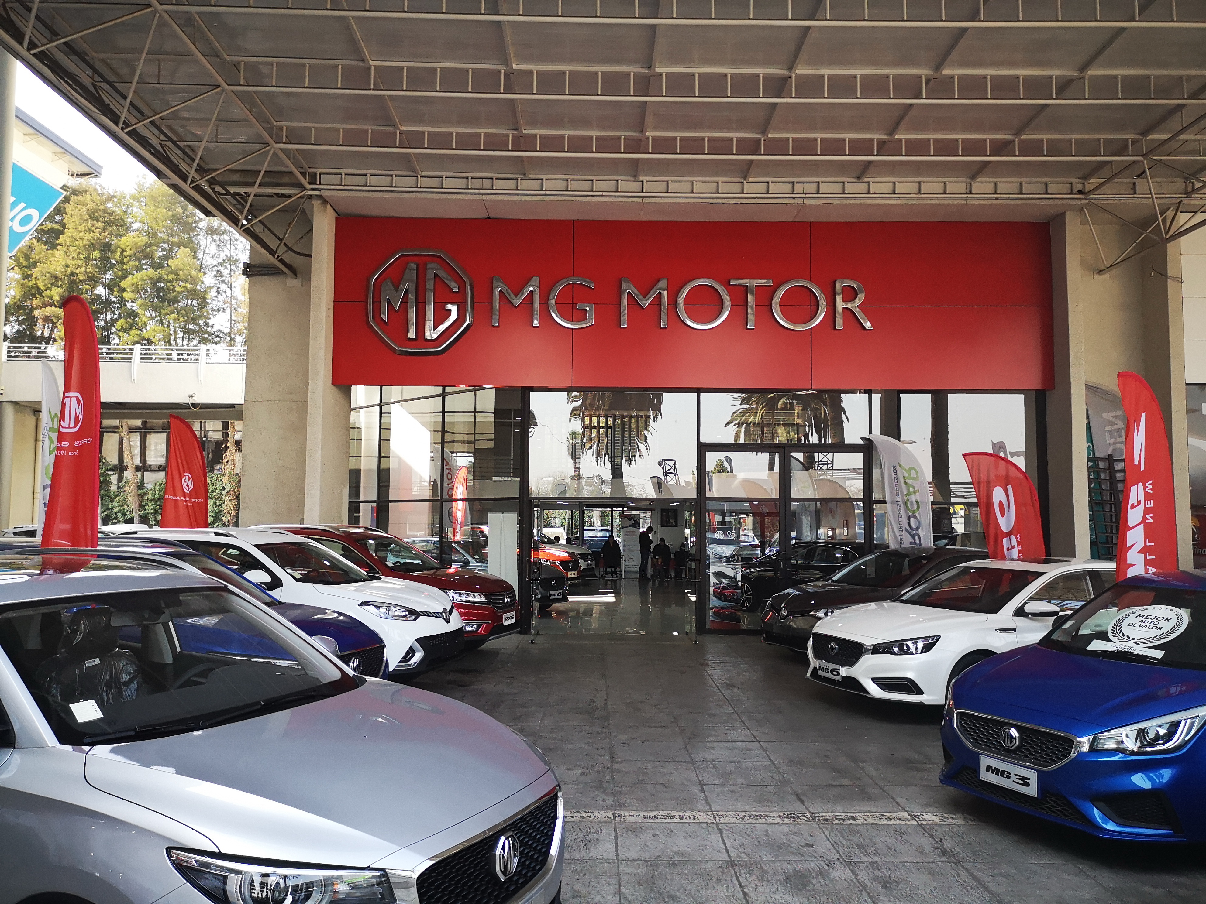 Morris Garages Motors, Noticias de Autos, Chile