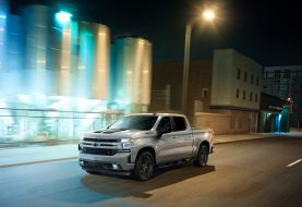 Chevrolet presentó en EE.UU. las variantes Midnight Edition y Rally de Silverado