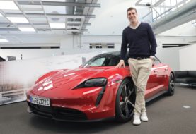 Porsche entregó su primer Taycan 100% eléctrico
