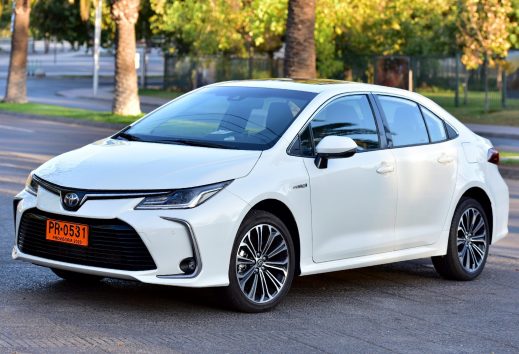 Toyota presentó en Chile el All New Corolla Sedán, el modelo más vendido en el mundo