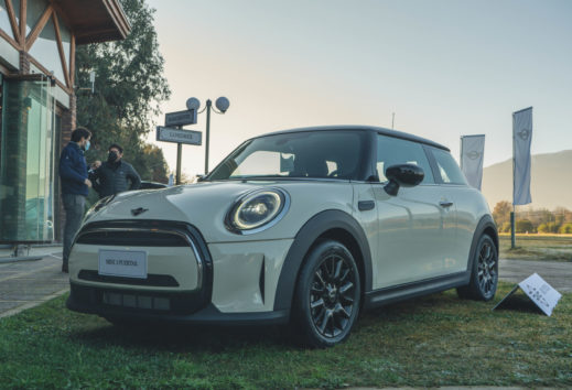 MINI completó la renovación de su catálogo de modelos con los LCI de sus modelos cabrio, 3 y 5 puertas