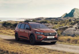 DACIA presentó mundialmente su nuevo monovolumen con aspecto de SUV de 7 plazas Jogger