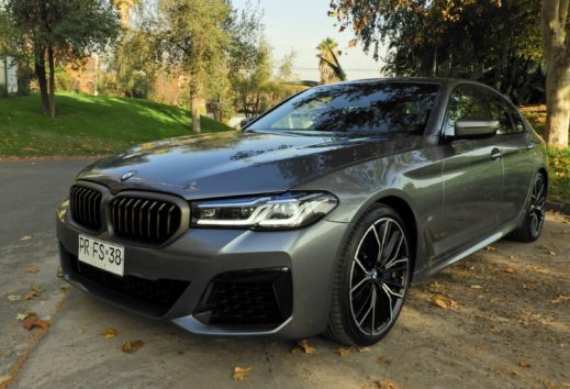 BMW M550i xDrive 2022: Equilibrio perfecto entre prestaciones e ingeniería de vanguardia