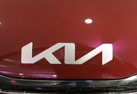 Novedades KIA II: Soluto es el primer modelo en Chile que estrena el nuevo logo