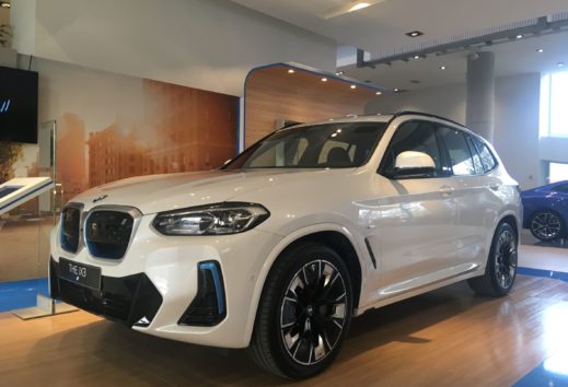 Novedades BMW (II): Ya está en Chile el nuevo iX3 LCI 2022, la versión 100% eléctrica del X3