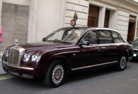 Un vistazo a los autos reales de Isabel II (Parte I): Bentley State Limousine
