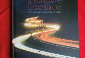 Presentan libro "Huellas y Destinos": 120 años del automóvil en Chile