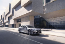 Más conectividad y tecnología para el Lexus LS 2023