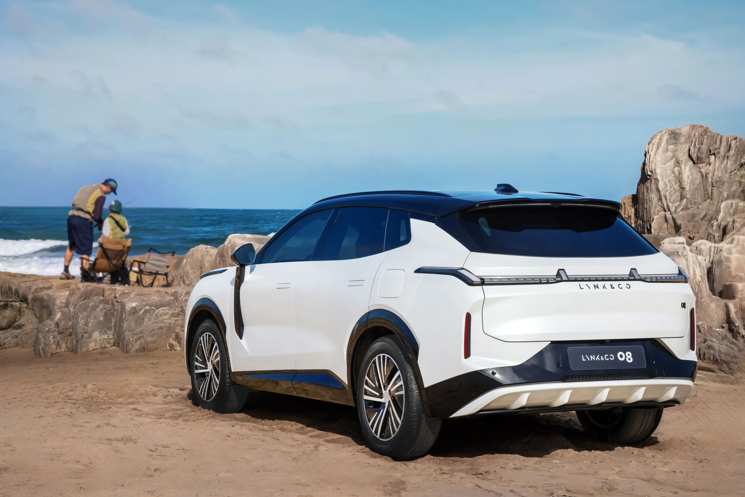 Tattersall Automotriz inicia la preventa en Chile del nuevo Lynk & Co 08 31 08 EXT scaled