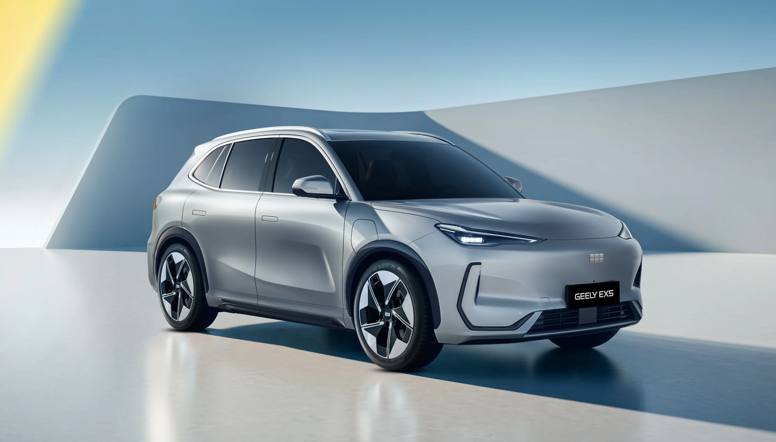 Los autos electrificados ya representan el 10,6% del mercado automotor en Chile 31 E245 CamFront45 03 CloudCity leo scaled