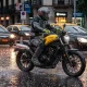 conducción moto pavimento mojado lluvia 2